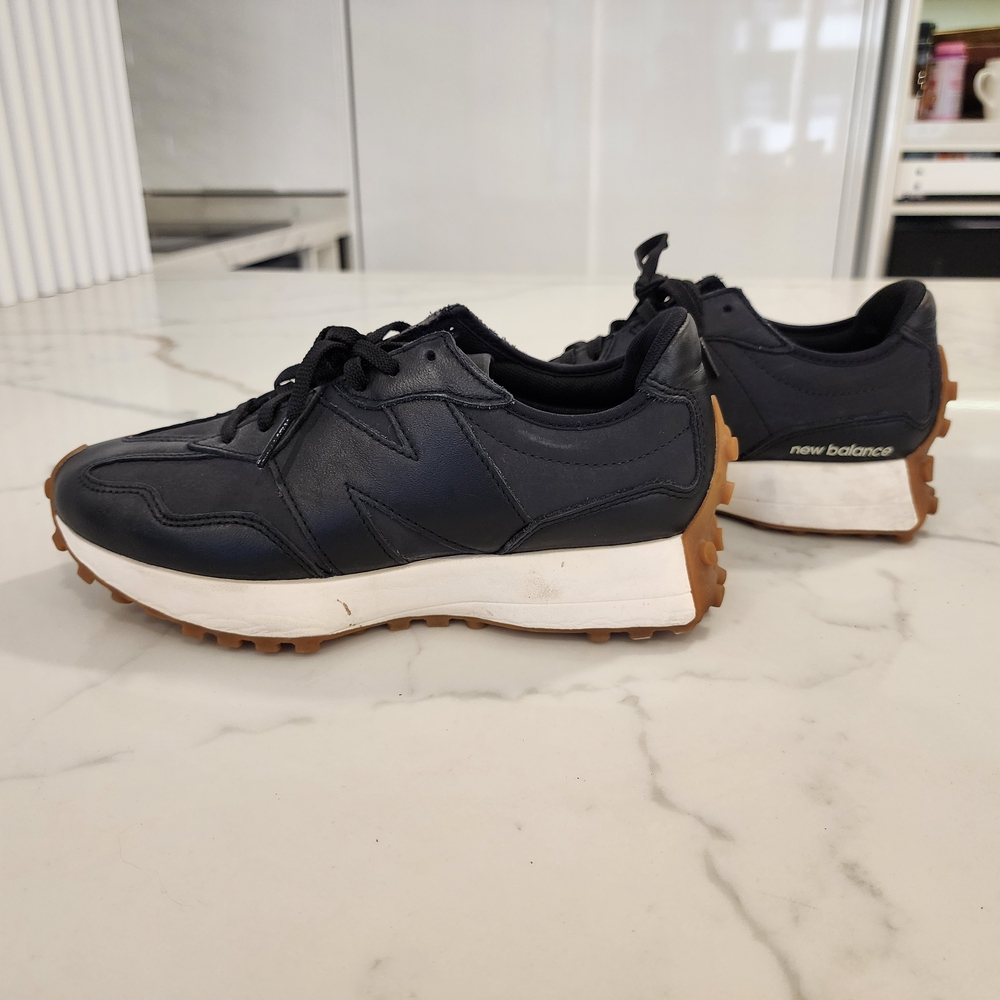 New Balance Men's Navy and White Sneakers